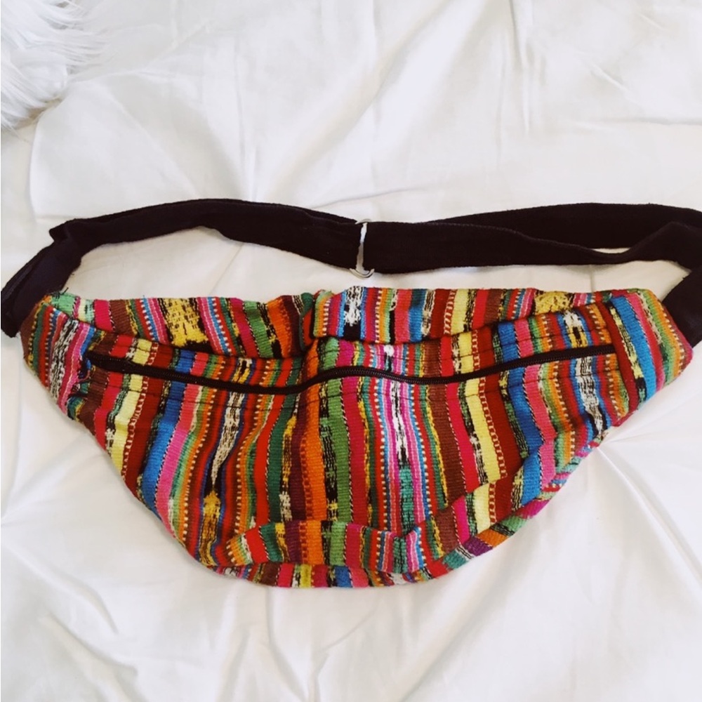 🌈 Vintage Multicolor Waist Bag 🌈